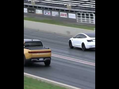 Tesla vs Rivian R1T Truck